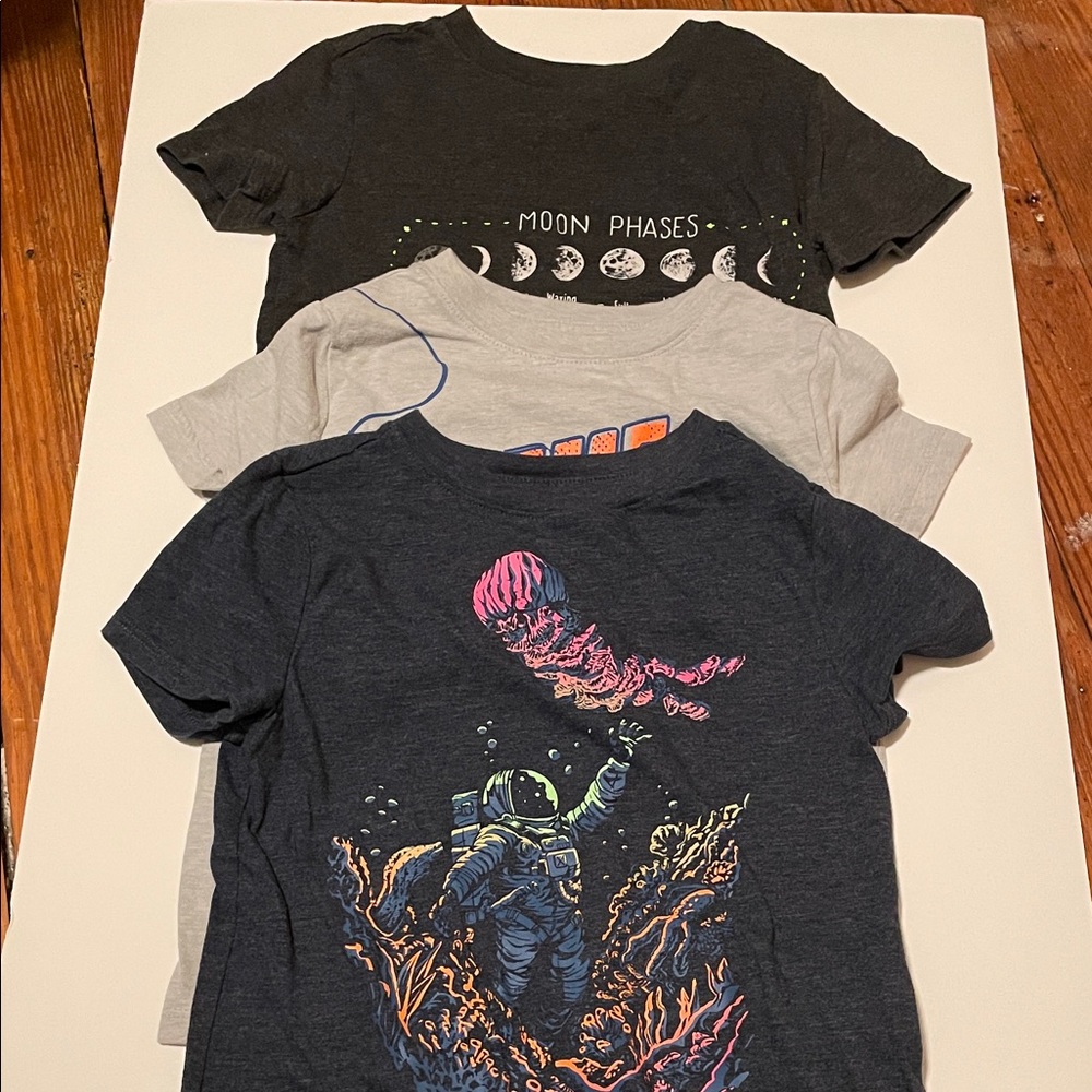 Cat & Jack Boys XS (4/5) Graphic Tee Set Shades of Gray Space & Moon Phases